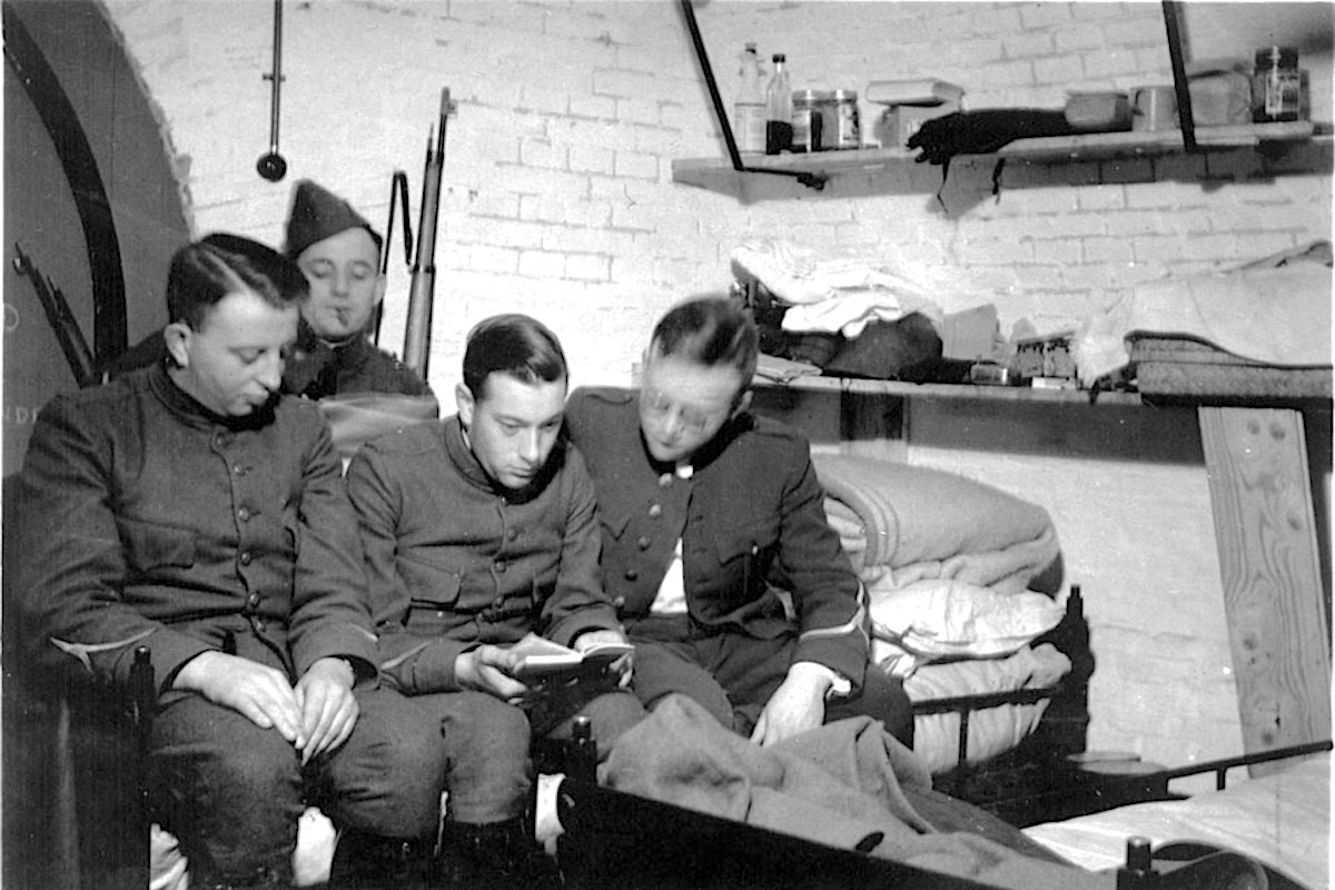Militairen in Fort bij Everdingen, 1939.